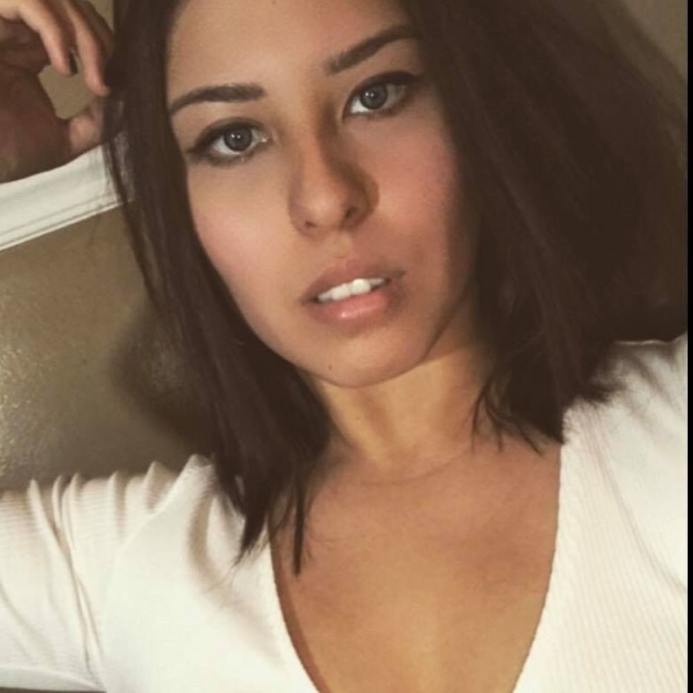 Meet your Posher, Leslie